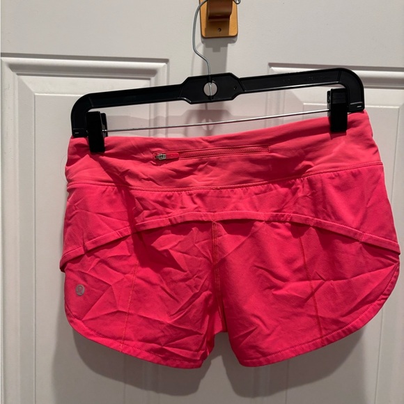 Lululemon Speed Up Low-Rise Lined Short 2.5"
Lip Gloss - Picture 5 of 7